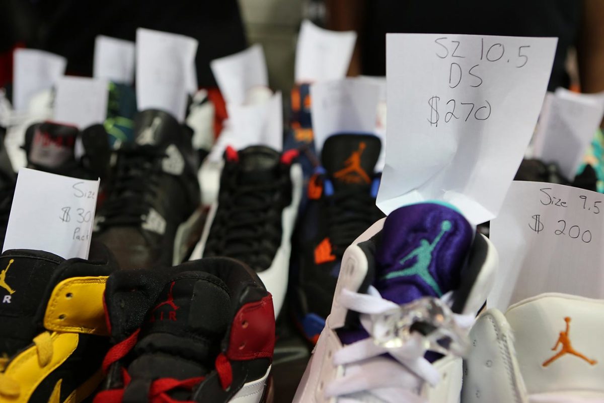 sneaker-con-X159814_TK1_011.jpg